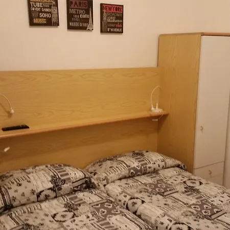 Cristina Hotel
